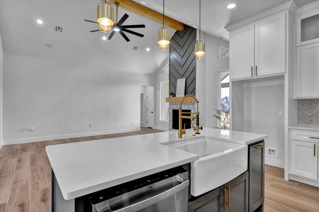 10848 Turkey Trot Trail, Guthrie, OK 73044