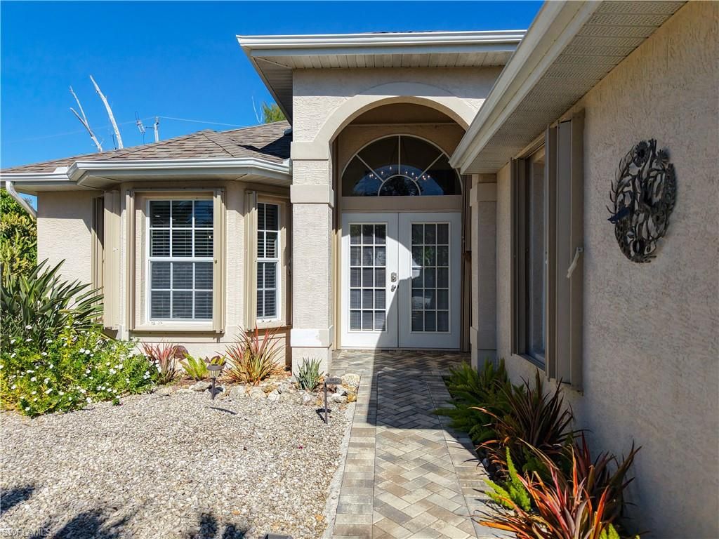 3472 Manatee DR, ST. JAMES CITY, FL 33956 — exterior