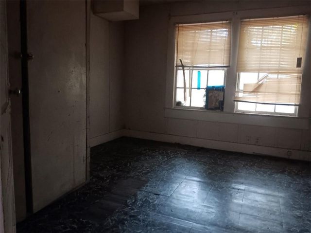 1010 Montgomery Street, Mobile, AL 36604