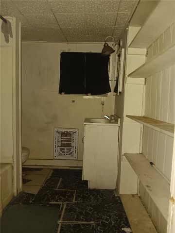 1010 Montgomery Street, Mobile, AL 36604