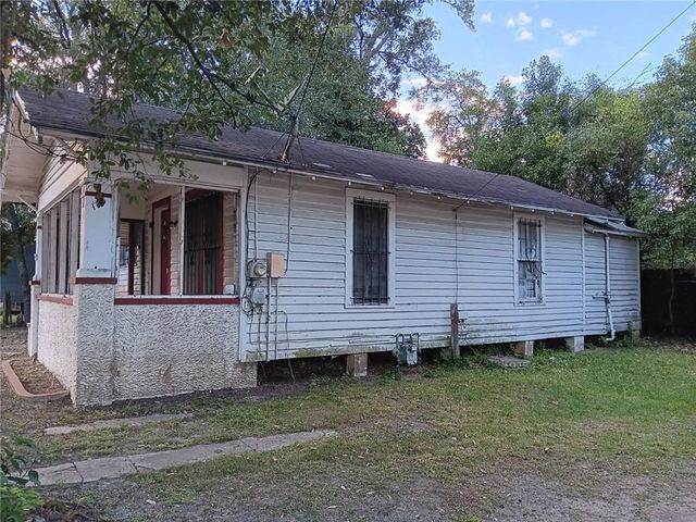 1010 Montgomery Street, Mobile, AL 36604