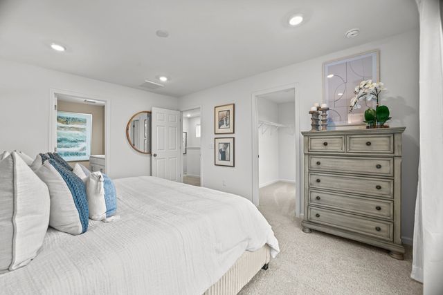 2599 Peaceful Valley Dr, Columbia, TN 38401