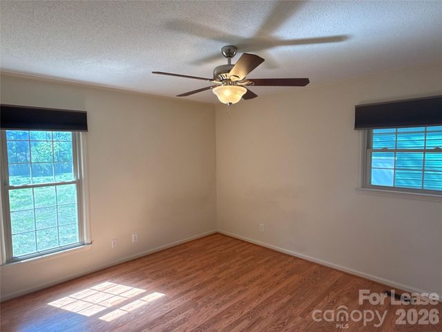 1131 Kendrick Road, Gastonia, NC 28056