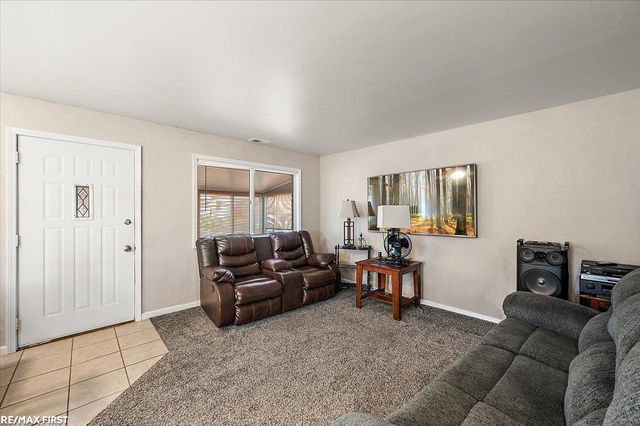 27830 Van Howe Street, Roseville, MI 48066