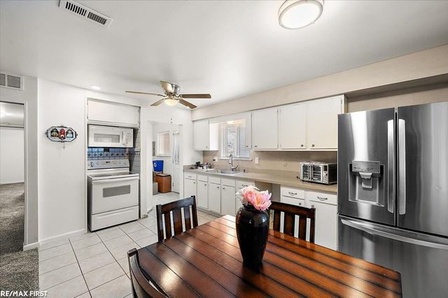 27830 Van Howe Street, Roseville, MI 48066