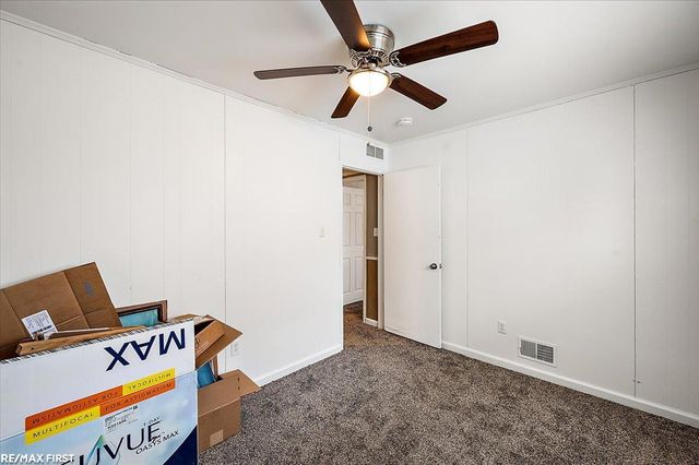 27830 Van Howe Street, Roseville, MI 48066