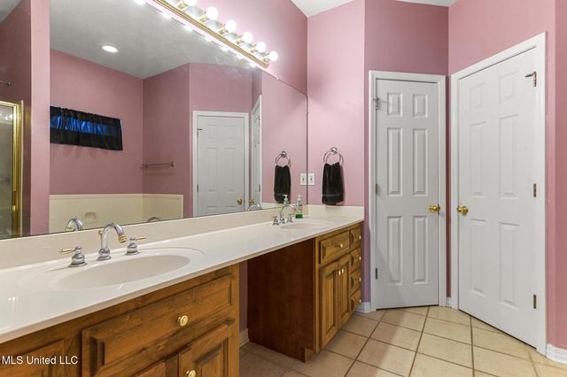 6301 W Wimbledon Cove, Ocean Springs, MS 39564