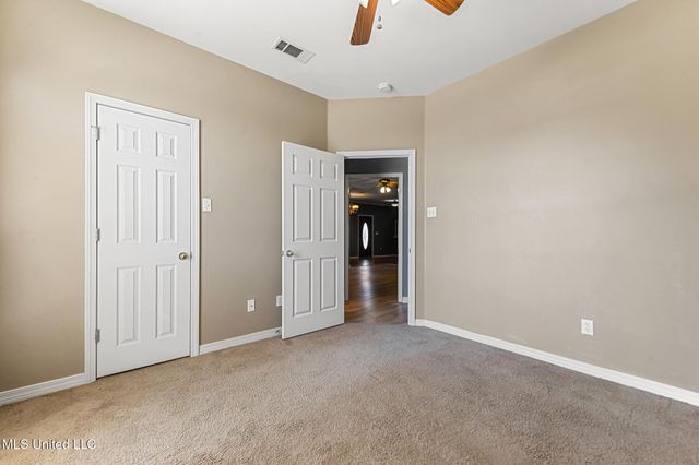 6301 W Wimbledon Cove, Ocean Springs, MS 39564