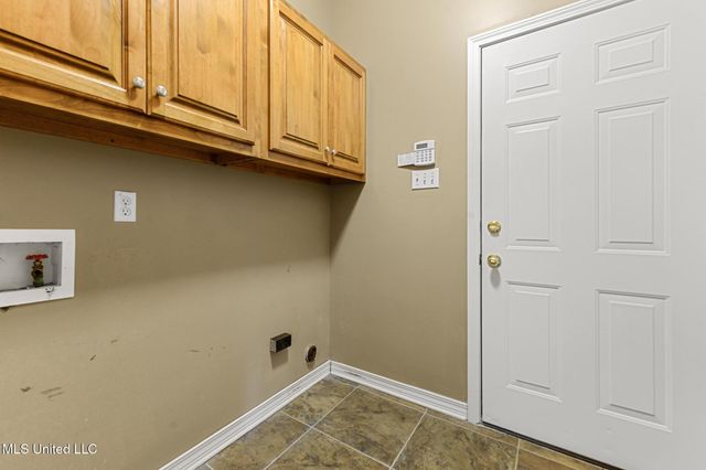 6301 W Wimbledon Cove, Ocean Springs, MS 39564