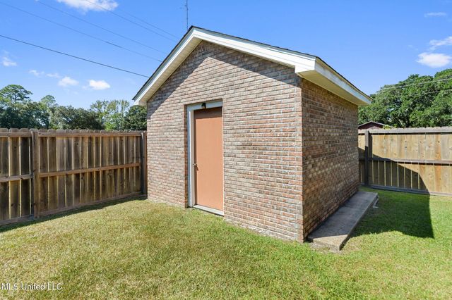 6301 W Wimbledon Cove, Ocean Springs, MS 39564