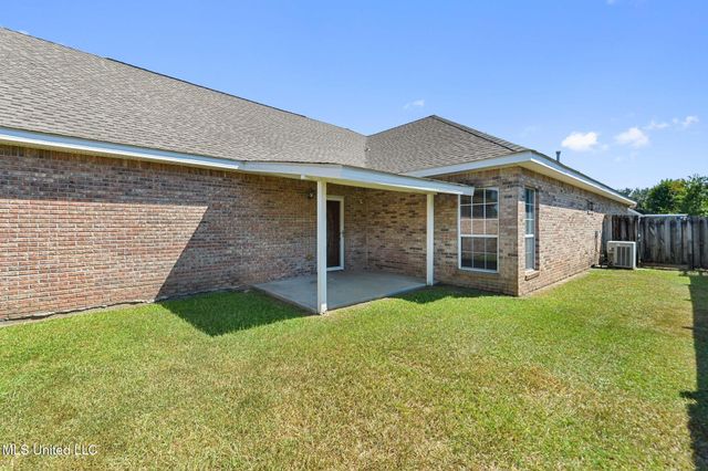 6301 W Wimbledon Cove, Ocean Springs, MS 39564