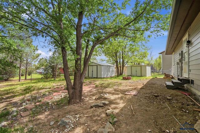 5521 N Pitch Court, Rapid City, SD 57703