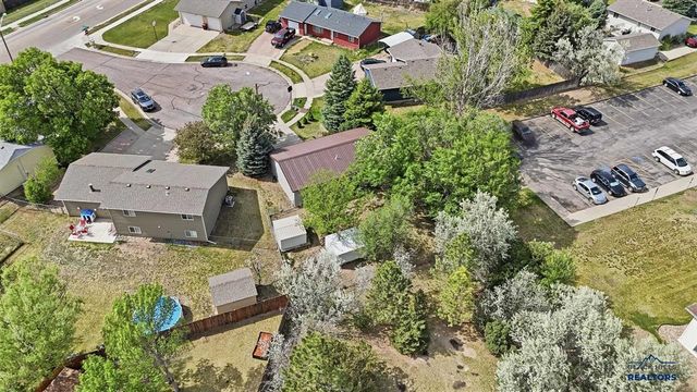 5521 N Pitch Court, Rapid City, SD 57703