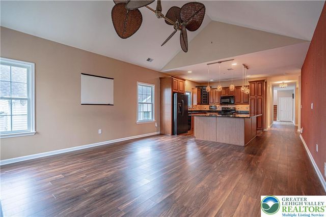 5041 Saw Grass Drive, Allen Twp, PA 18067