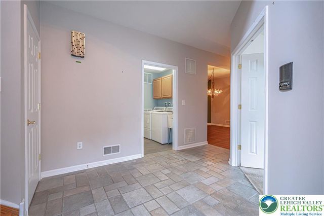 5041 Saw Grass Drive, Allen Twp, PA 18067