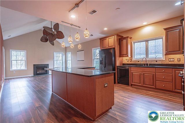 5041 Saw Grass Drive, Allen Twp, PA 18067