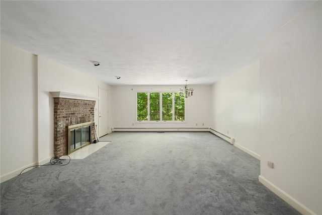 31 Lennon Road, Lincoln, RI 02865