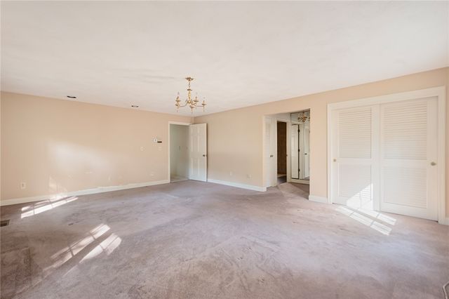 31 Lennon Road, Lincoln, RI 02865