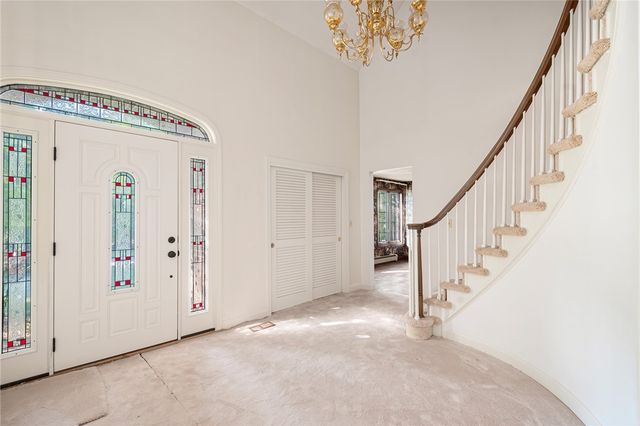 31 Lennon Road, Lincoln, RI 02865