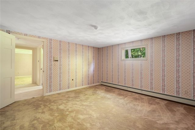 31 Lennon Road, Lincoln, RI 02865