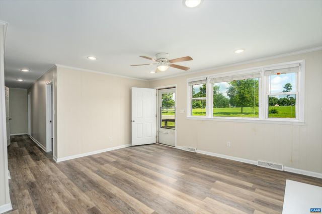 2810 RICHMOND RD, Troy, VA 22974