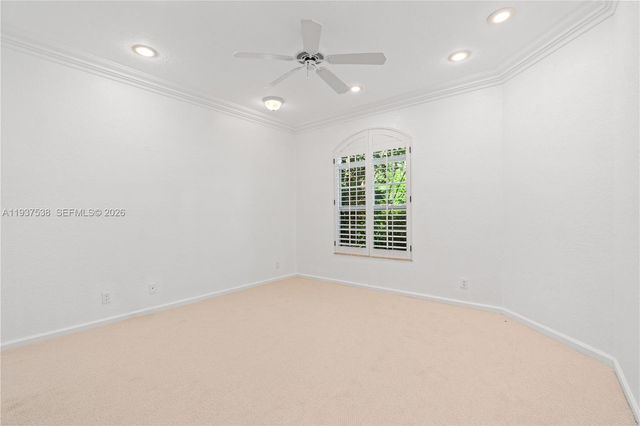 16053 Villa Vizcaya Pl, Delray Beach, FL 33446