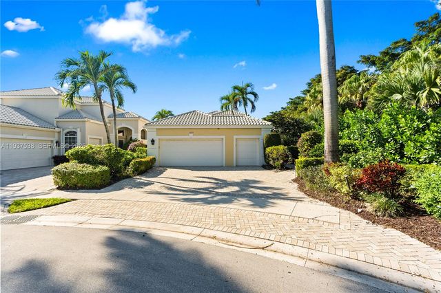 16053 Villa Vizcaya Pl, Delray Beach, FL 33446