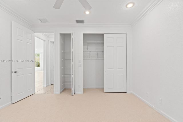 16053 Villa Vizcaya Pl, Delray Beach, FL 33446