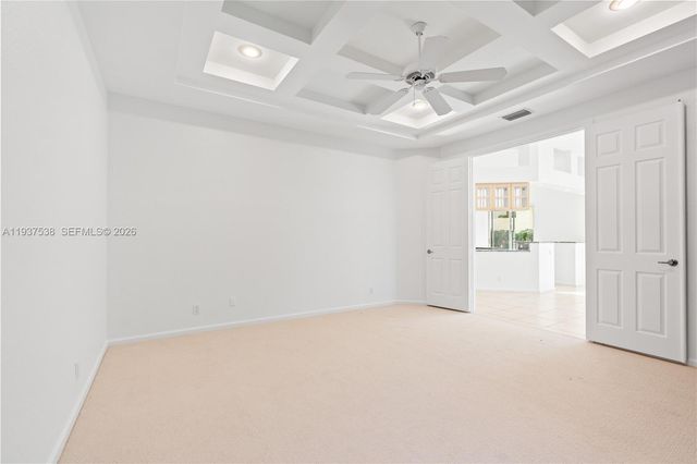 16053 Villa Vizcaya Pl, Delray Beach, FL 33446