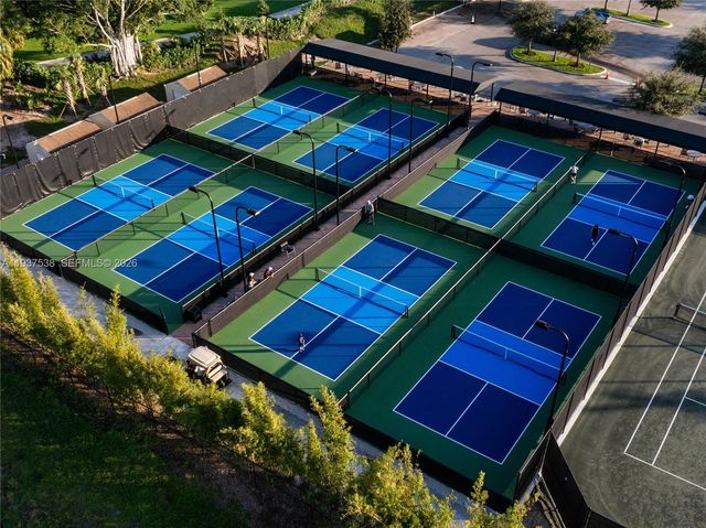 16053 Villa Vizcaya Pl, Delray Beach, FL 33446