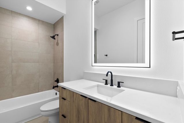 2814 Guymon Street, Dallas, TX 75212