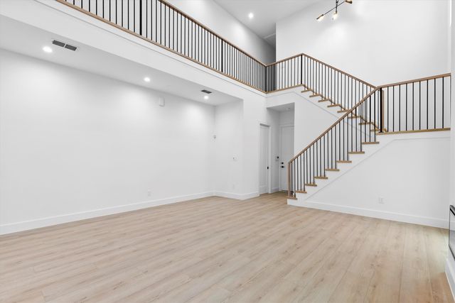 2814 Guymon Street, Dallas, TX 75212