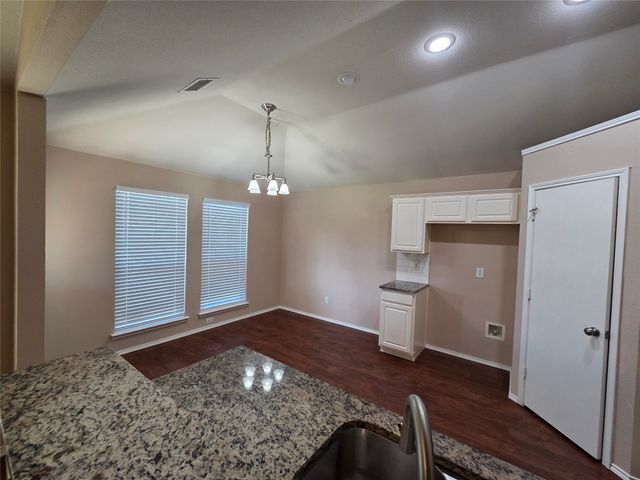 1810 Saint Nevis Drive, Mansfield, TX 76063