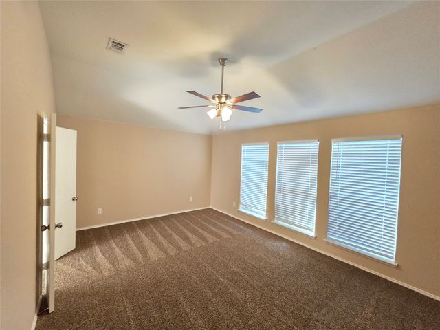 1810 Saint Nevis Drive, Mansfield, TX 76063