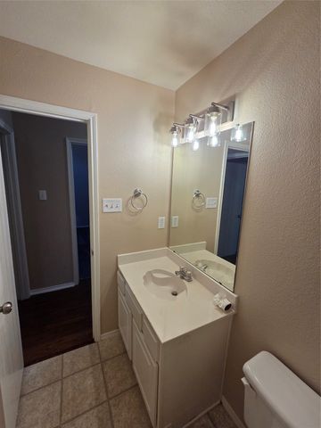 1810 Saint Nevis Drive, Mansfield, TX 76063