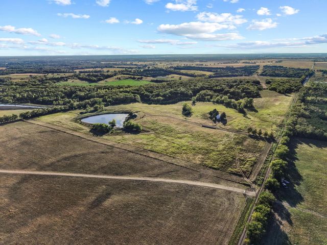 300 CO RD 27100, Honey Grove, TX 75446