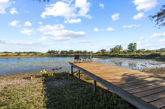 300 CO RD 27100, Honey Grove, TX 75446