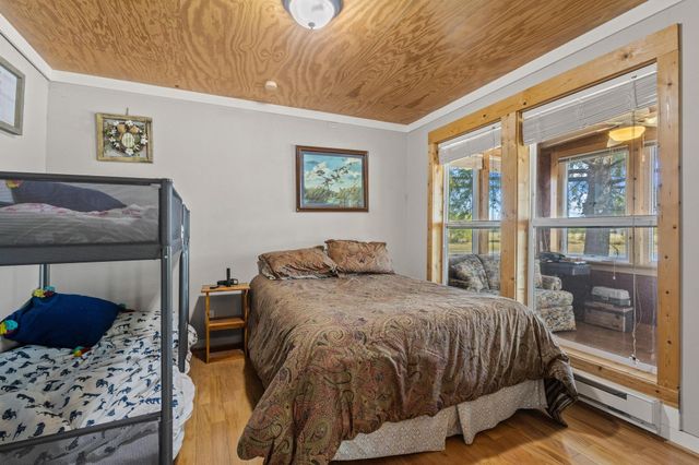 300 CO RD 27100, Honey Grove, TX 75446