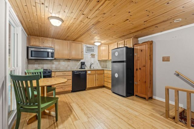 300 CO RD 27100, Honey Grove, TX 75446