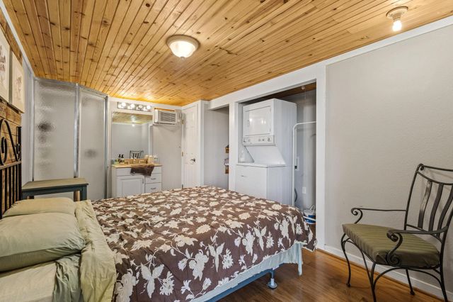 300 CO RD 27100, Honey Grove, TX 75446