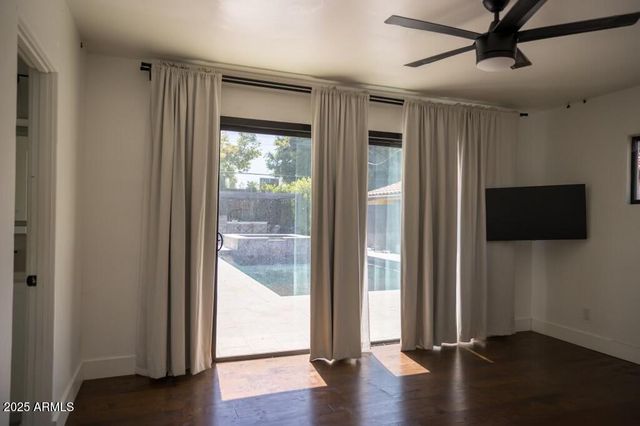 5323 N 6TH Street, Phoenix, AZ 85012