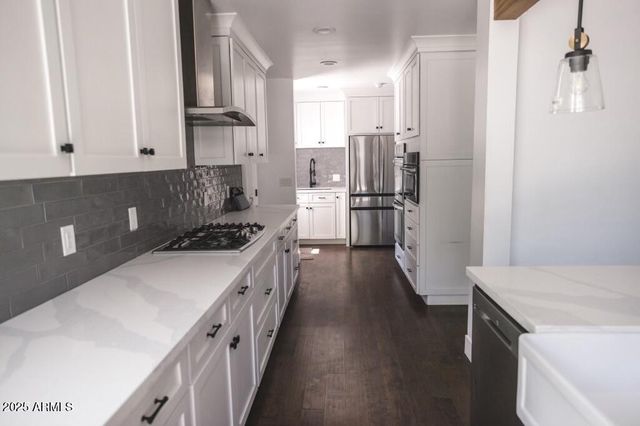 5323 N 6TH Street, Phoenix, AZ 85012