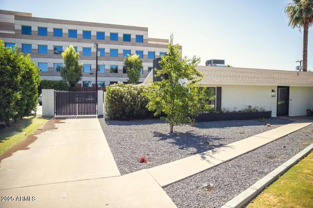 5323 N 6TH Street, Phoenix, AZ 85012