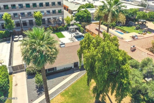 5323 N 6TH Street, Phoenix, AZ 85012