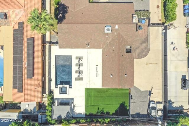 5323 N 6TH Street, Phoenix, AZ 85012