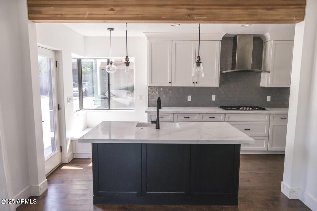 Image 25 of property listing at 5323 N 6TH Street, Phoenix, AZ 85012