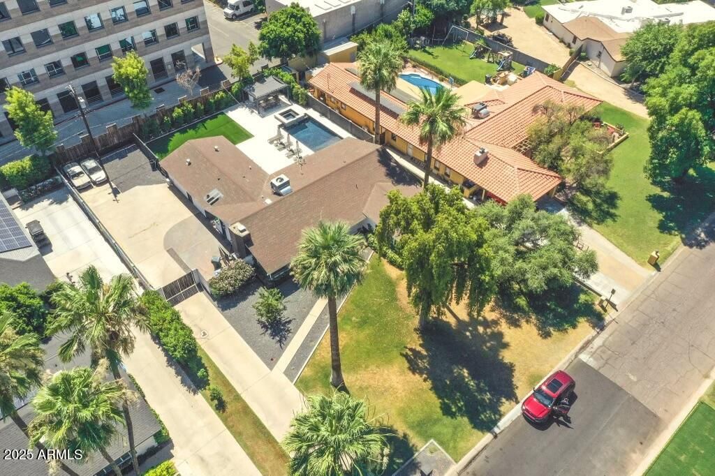 Image 33 of property listing at 5323 N 6TH Street, Phoenix, AZ 85012