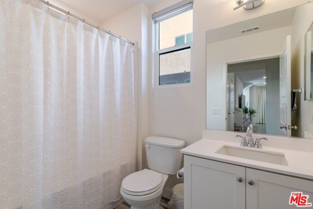 12807 N Watt Lane D, Sylmar (los Angeles), CA 91342