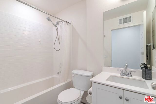 12807 N Watt Lane D, Sylmar (los Angeles), CA 91342