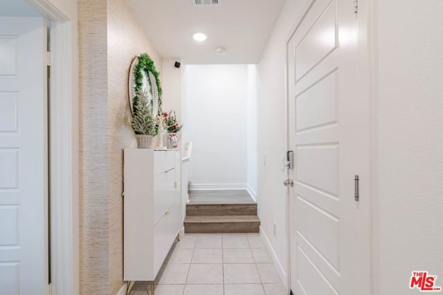 12807 N Watt Lane D, Sylmar (los Angeles), CA 91342